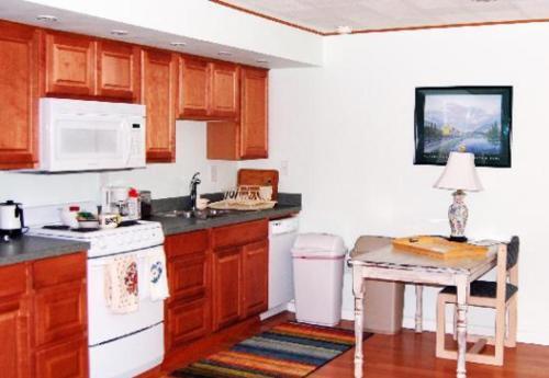 Anchorage Walkabout Town Bed And Breakfast Esterno foto
